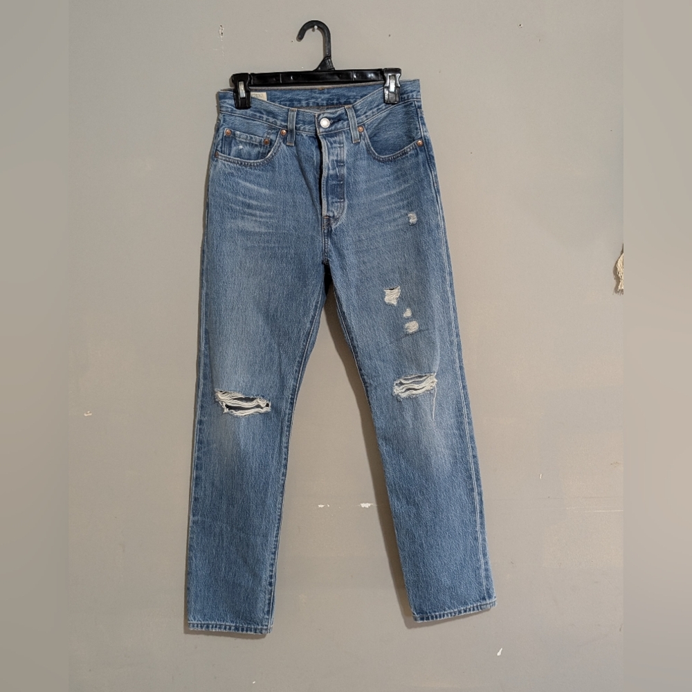 Levi's Ladies BIG E 501 Jeans - Size 28